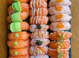 Makanan Jepang Sushi Roll